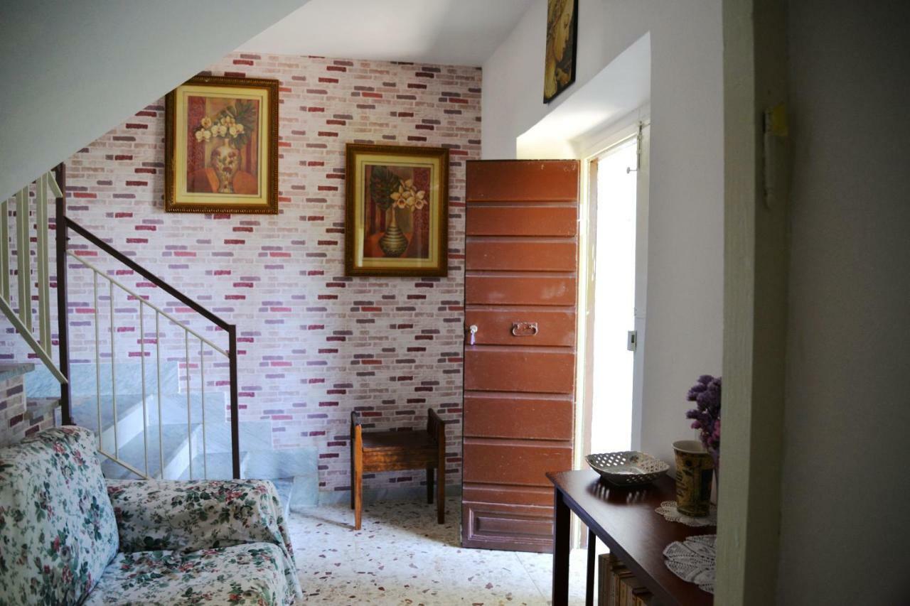 Апартаменты A Casa Di Carla Террачина Экстерьер фото